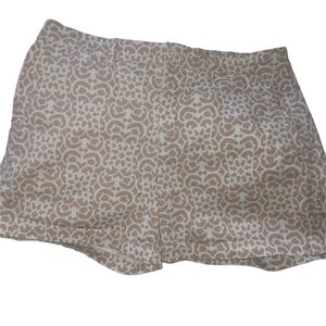Banana Republic Cream and Tan Patterned Shorts 8